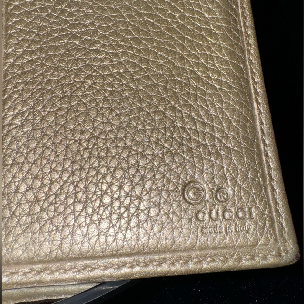 GUCCI Embossed Continental Platinum Leather Wallet - Picture 3 of 16